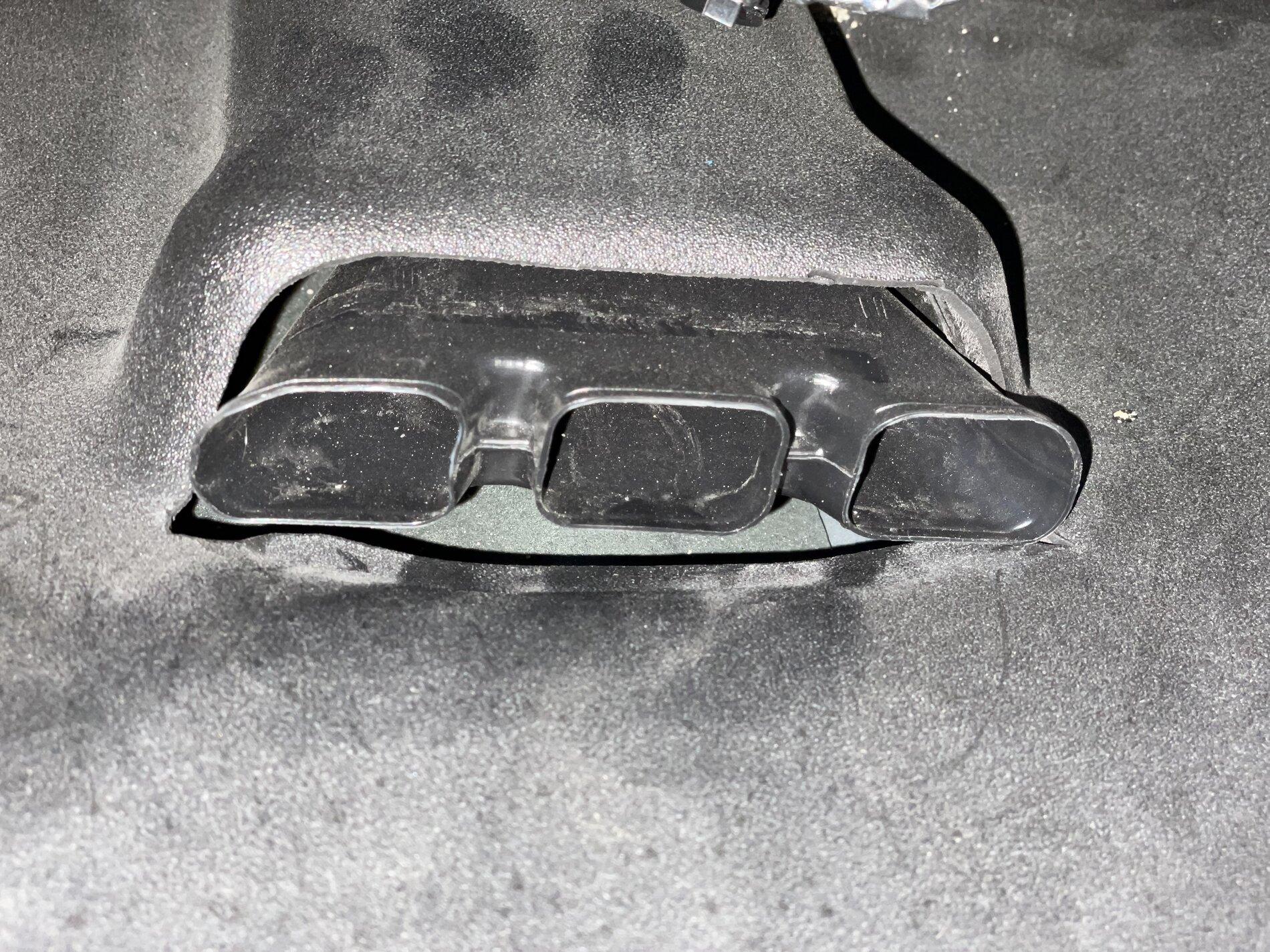 Ford Bronco Washout Floors - a Closer Look 1CEED906-C19E-4193-BA75-1F159475CF44