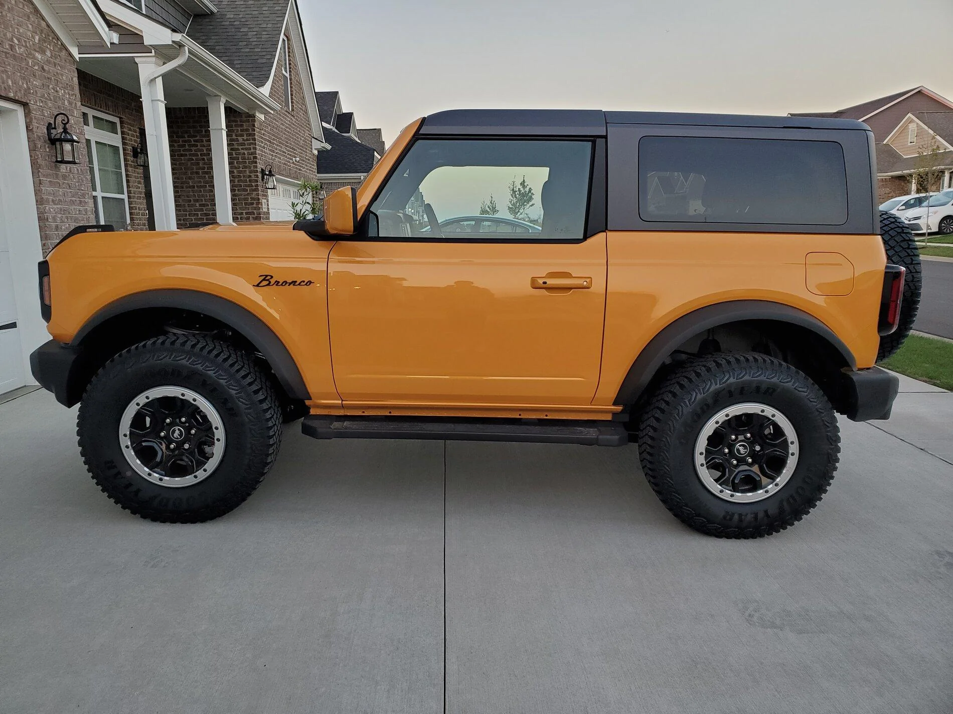 Ford Bronco Upgrades! Areoskin hood protector, rocket antenna, heritage fender badge 20211010_190006