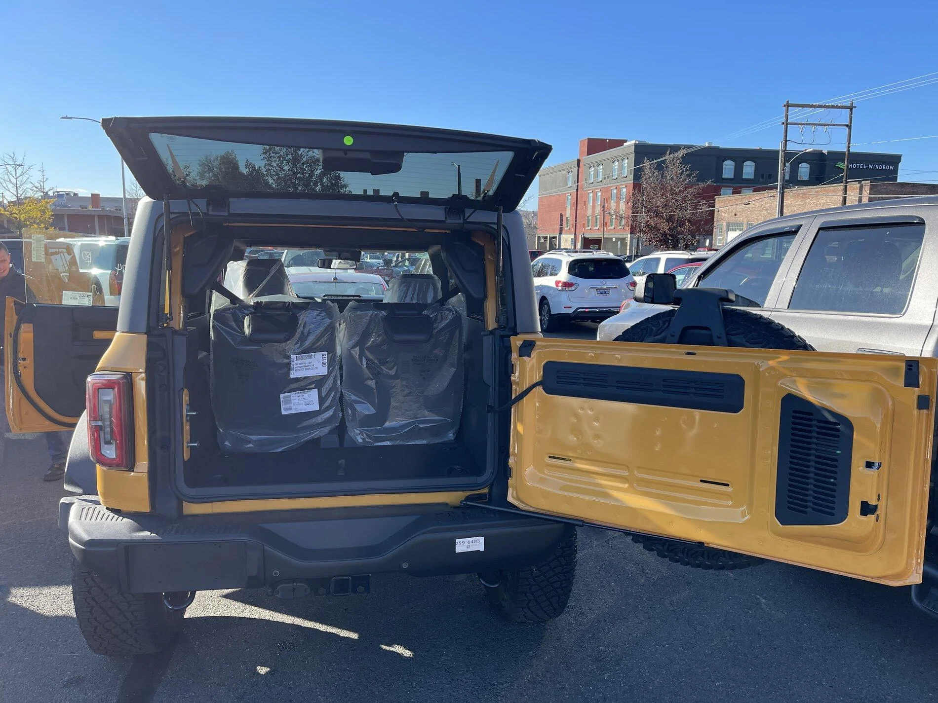 Ford Bronco Train autorack unloading Seattle area questions? 17034E5A-F5B5-4634-BD4C-D267D7A9B9D8