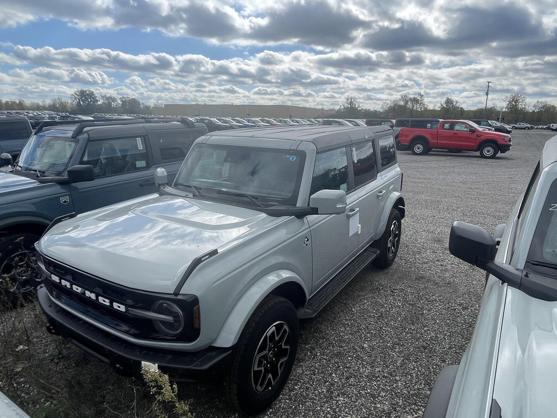 Ford Bronco Found our Bronco! 481CB3B8-44BA-4C7B-AFC8-42F31E3B4EFC