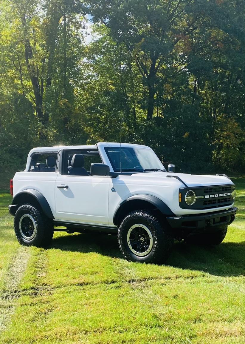 Ford Bronco OXFORD WHITE Bronco Club 49DB0736-1853-4558-A5E1-FE4E8B15922C