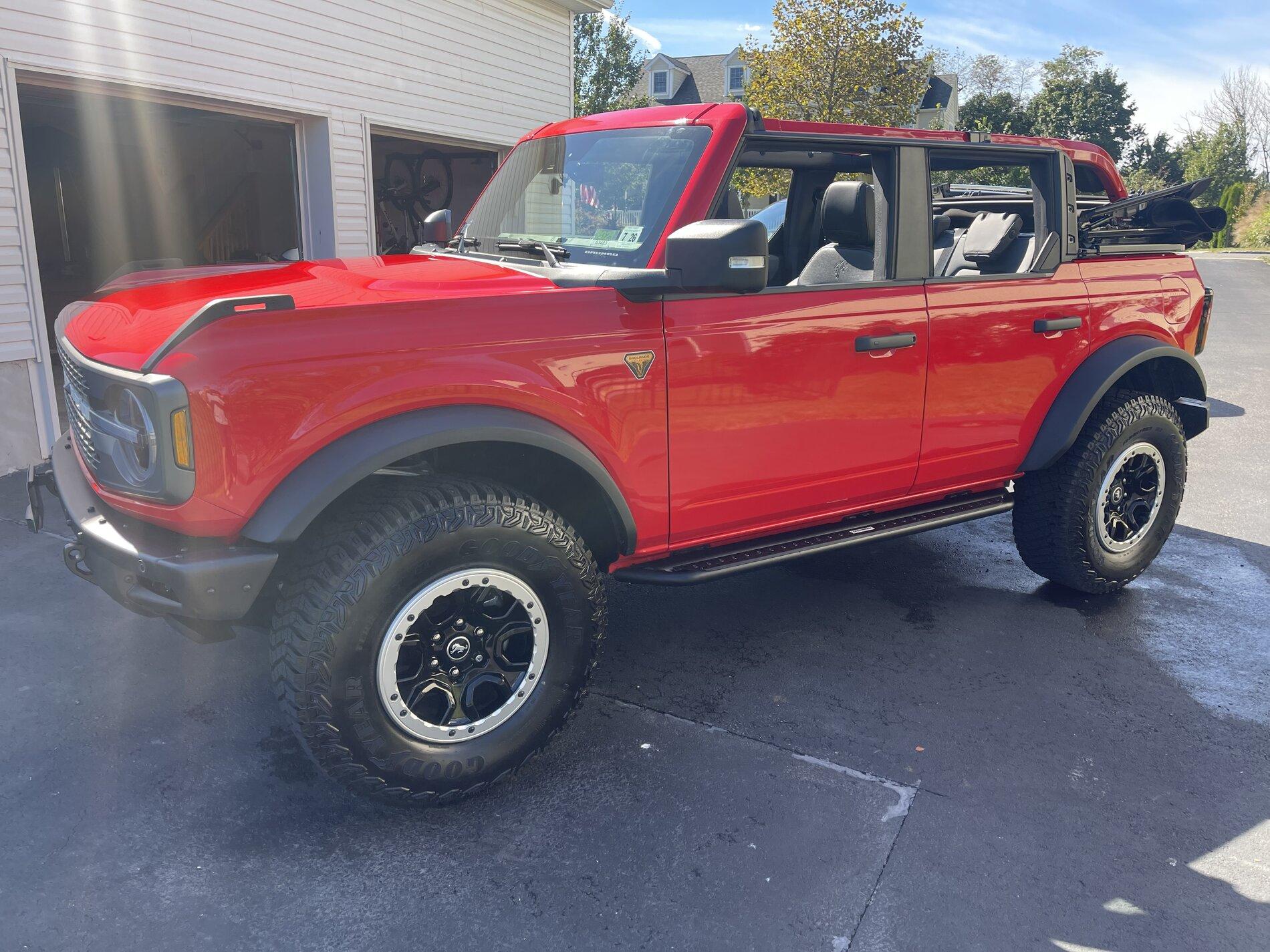 Ford Bronco Side Steps for Badlands with rock rail? 9C70CF83-6E86-49E1-8FF1-28289C72A84A