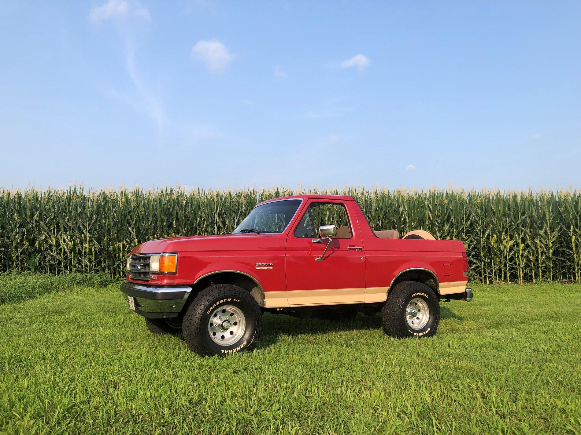 Ford Bronco Bronco Team 2 door. 90 Bronco