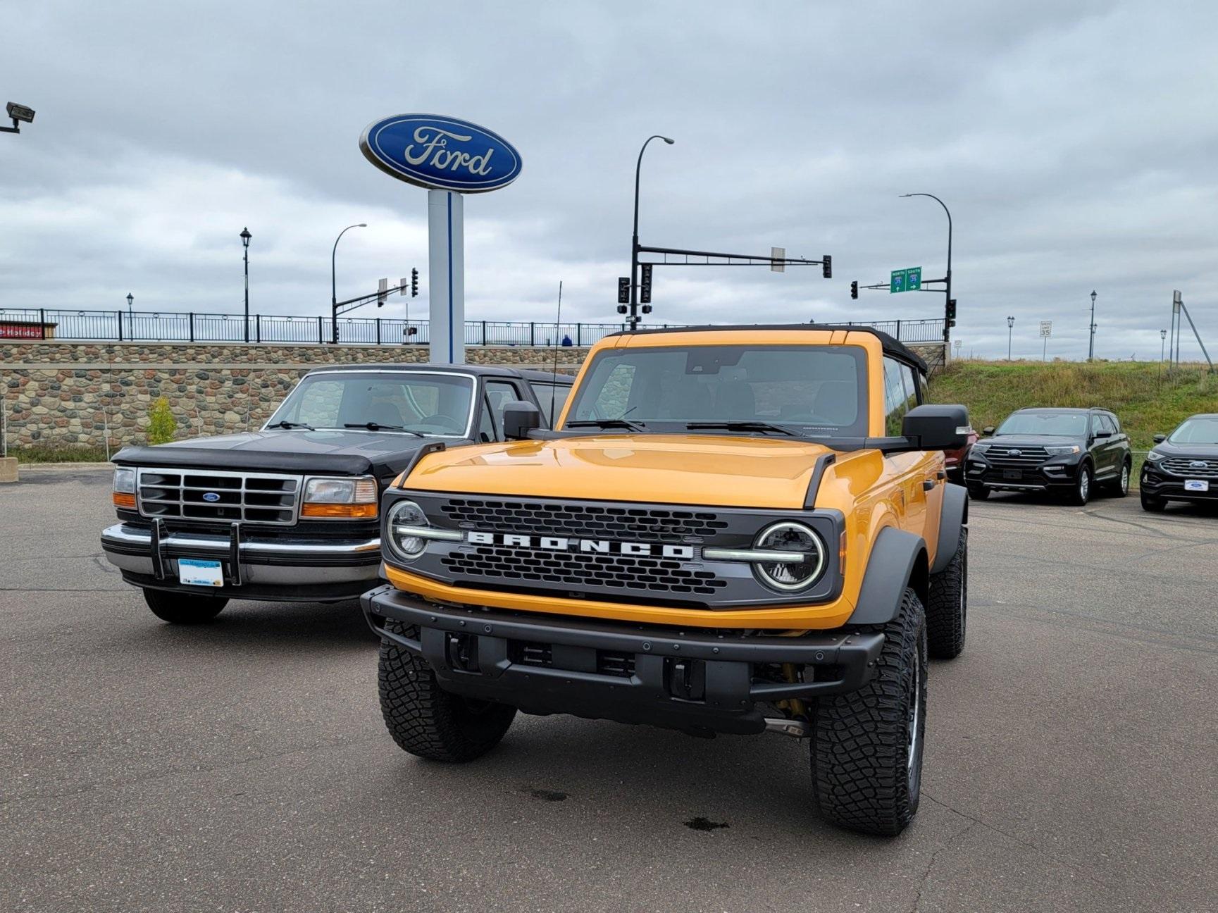 Ford Bronco Ford ESP - Anderson & Koch Ford 2 Broncos Ford