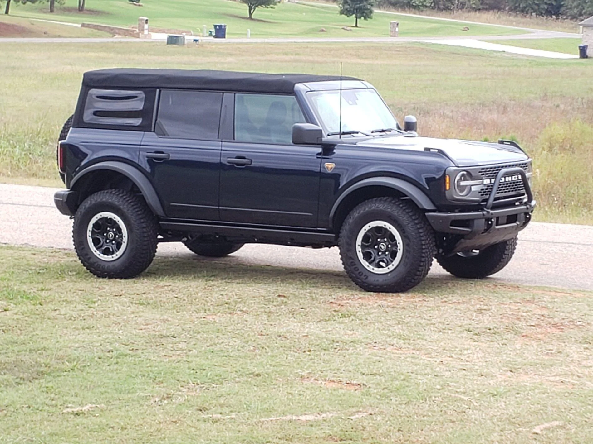Ford Bronco Badlands antimatter blue! 20211014_144918