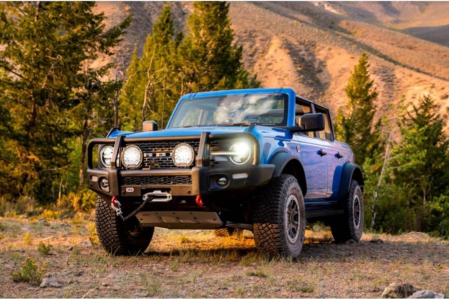 Ford Bronco Video:  Bronco Badlands hitting a deer 20530BE4-757C-4142-AE9E-567068853D69
