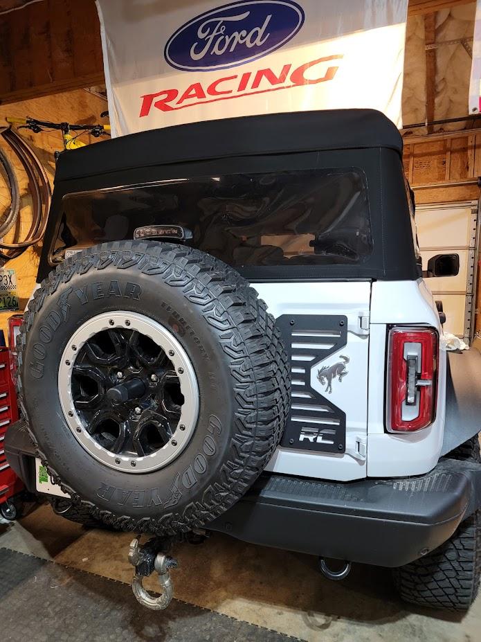 Ford Bronco Rough Country Tailgate Reinforcement - Installed - fastener issue ytAznEl9KtT502Uu0Cn7NXLNRQ=w696-h927-no?authuser=0