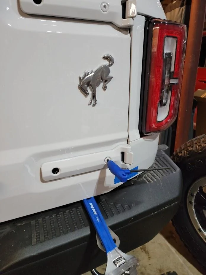 Ford Bronco Rough Country Tailgate Reinforcement - Installed - fastener issue OSNs9bcUz6ZyiaicUWIAG1vaXw=w696-h927-no?authuser=0
