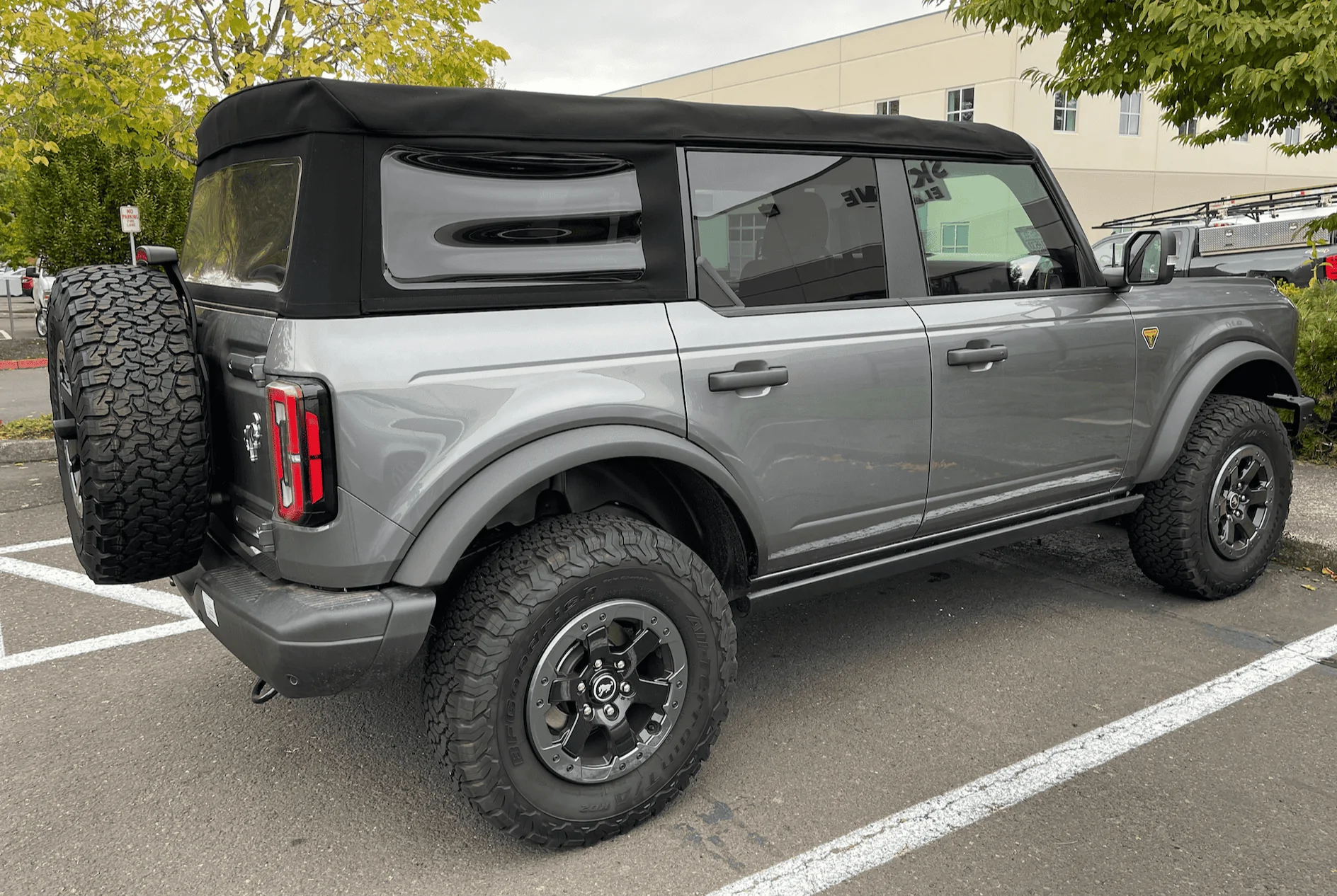 Ford Bronco CARBONIZED GRAY Bronco Club Screen Shot 2021-10-15 at 11.02.38 PM