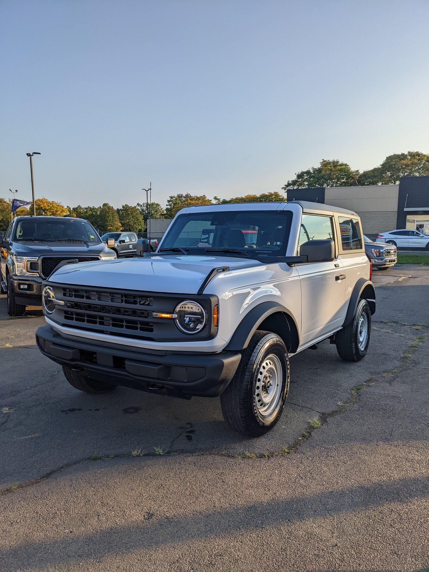 Ford Bronco *** DIRT MOUNTAIN Broncos - Built, Shipped, Delivered Tracker*** PXL_20211015_210618545