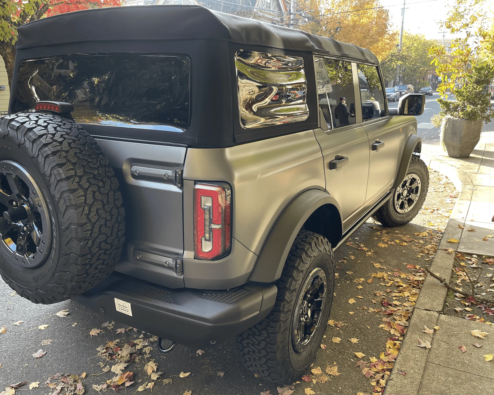 Ford Bronco CARBONIZED GRAY Bronco Club Screen Shot 2021-10-16 at 10.08.38 AM