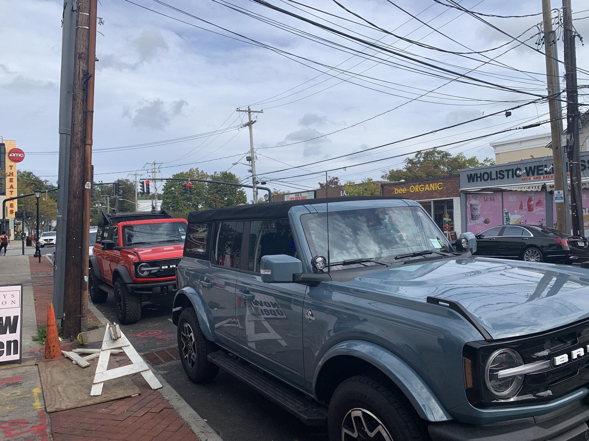 Ford Bronco Long Island Broncos 4F09DD06-C80A-4DF2-AB04-7DEDA0E5011D