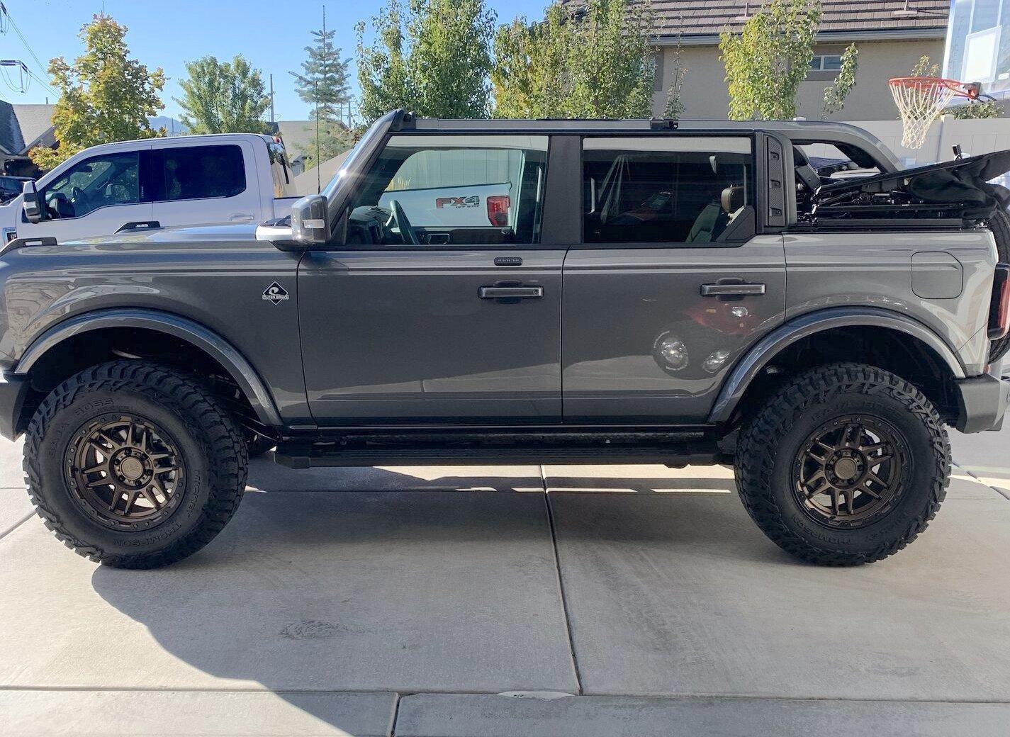 Ford Bronco Self Squatch Carbonized Gray OBX. Thanks B6G!! [295/70 Mickey Thompson, 18" Black Rhino, 2" Rough Country Lift] 8B822C1E-876E-4095-A4A6-FC2A5526EE00