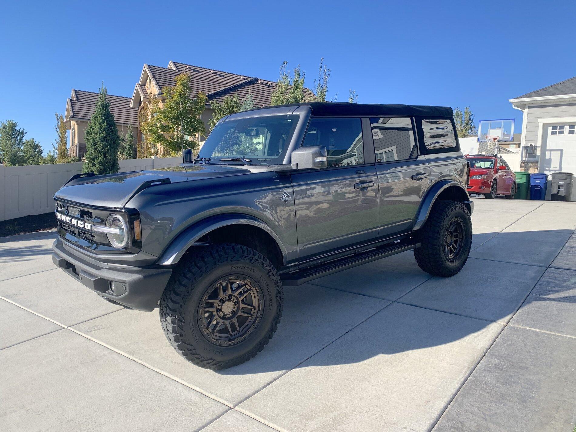 Ford Bronco Self Squatch Carbonized Gray OBX. Thanks B6G!! [295/70 Mickey Thompson, 18" Black Rhino, 2" Rough Country Lift] 64C70420-E632-4936-B628-07B86BE15675