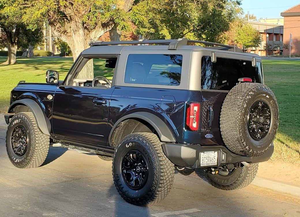 Ford Bronco ANTIMATTER BLUE Bronco Club thumbnail (2)