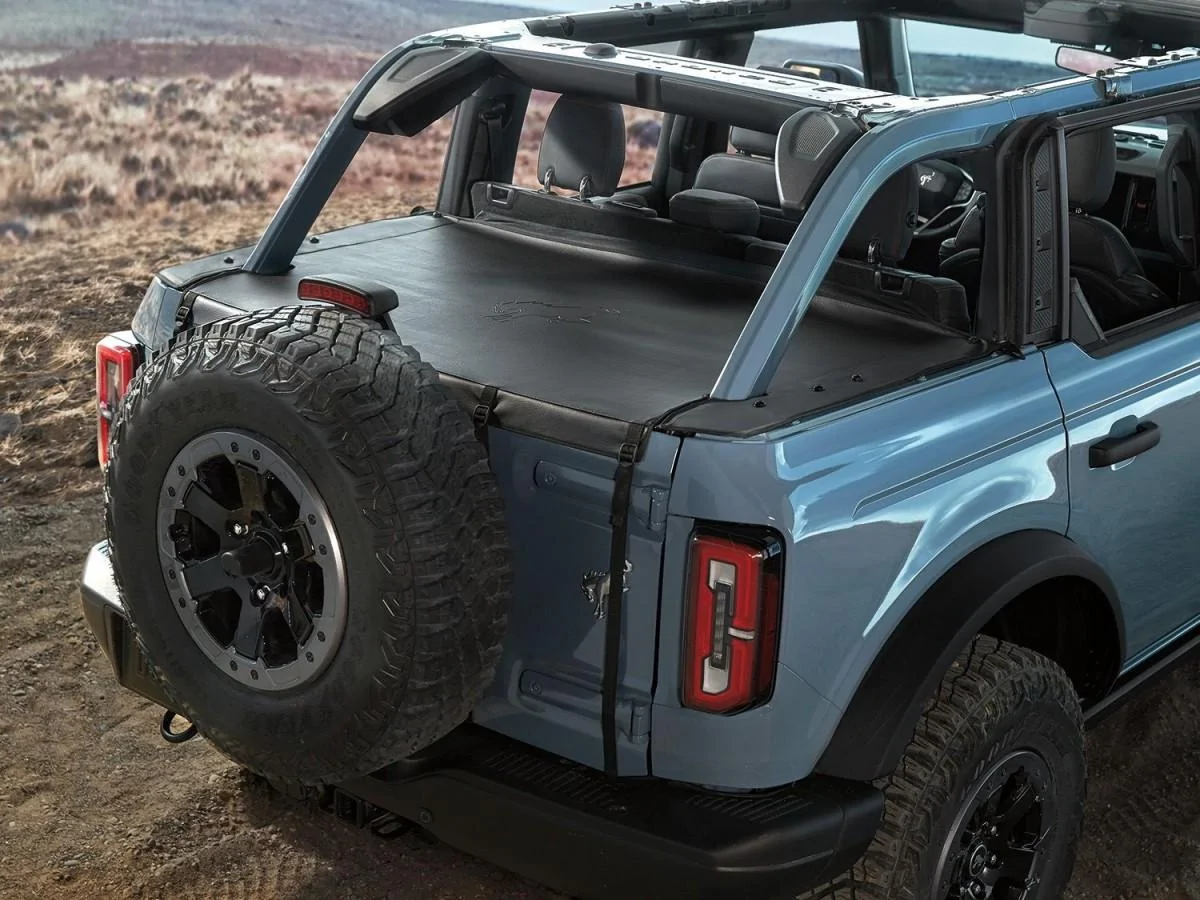 Ford Bronco Selling Tonneau Cover 9C15A953-0080-4FCC-8FB9-68CA30900C9A