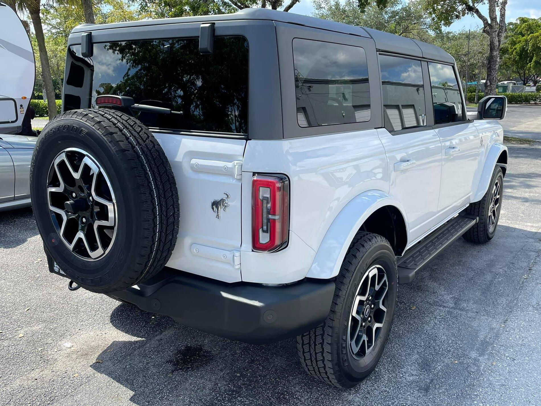 Ford Bronco Front Window Tint and Modesta Ceramic Coating sidepax