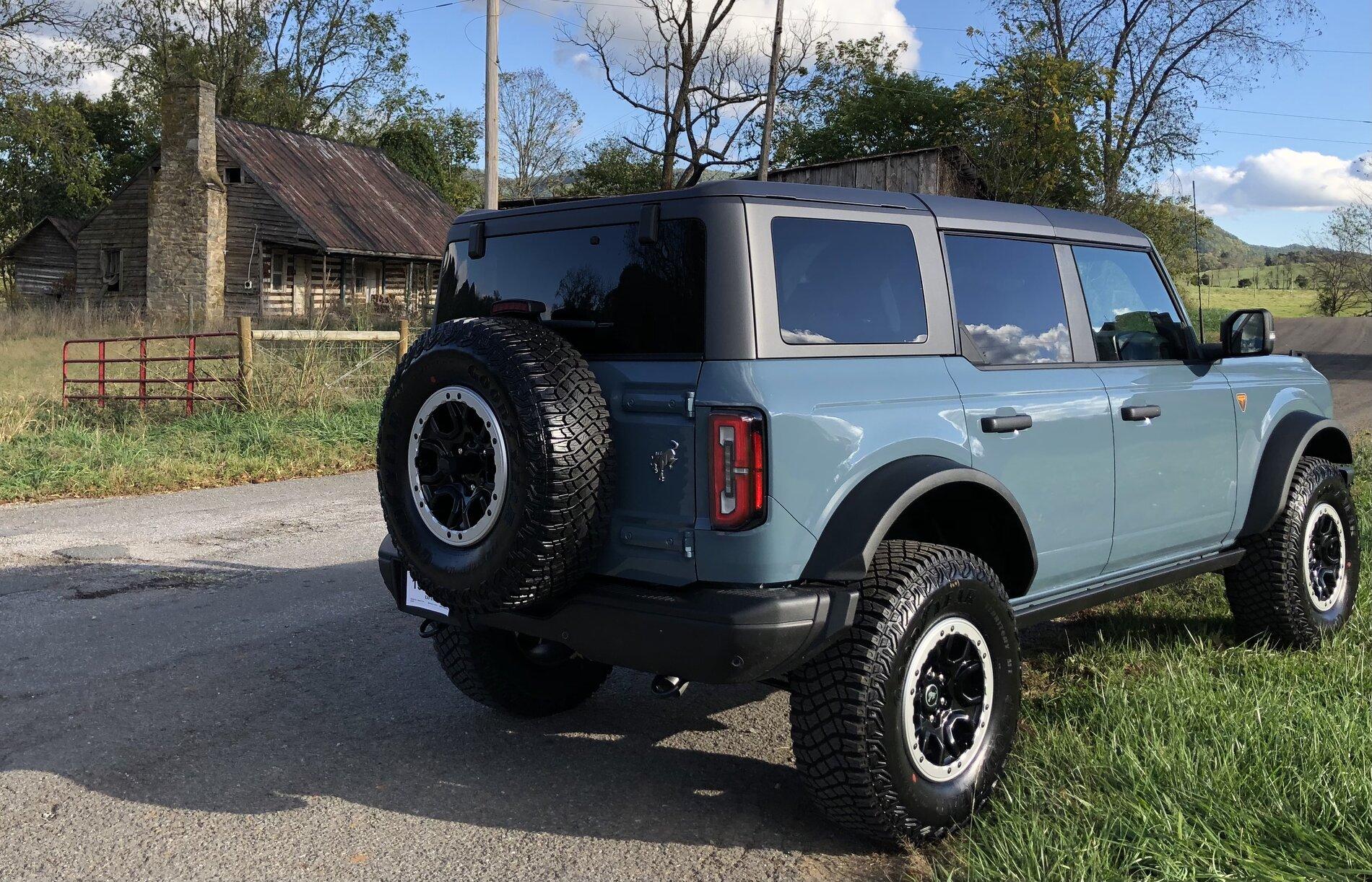 Ford Bronco AREA 51 Bronco Club B828E511-112E-408D-923B-D68963025C4A