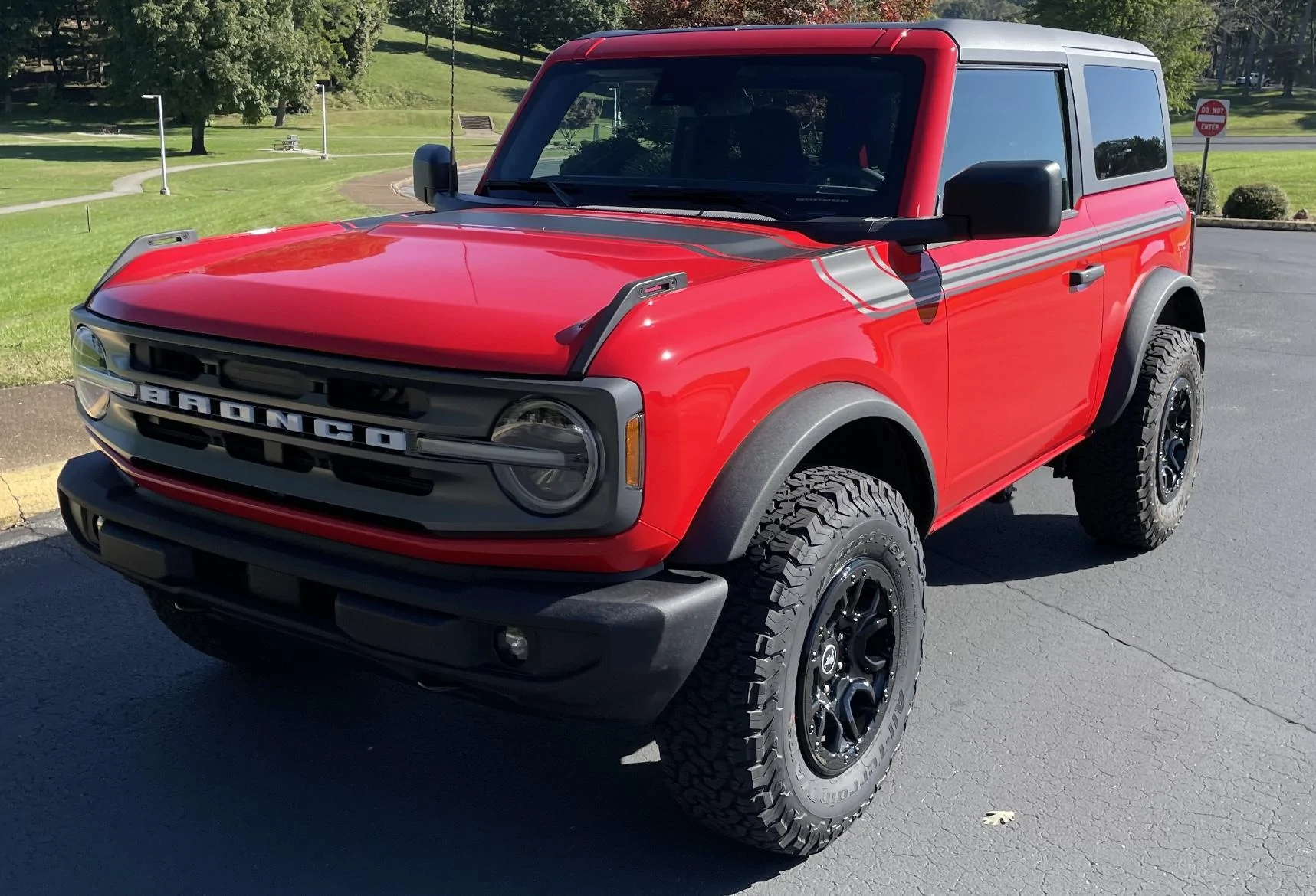 Ford Bronco 2-Door Race Red Big Bend Non-SAS w/33’s, First Edition Wheels, & Vintage Stripes C8BC7C6A-2018-45C4-8981-8AF0F5C1ACC2