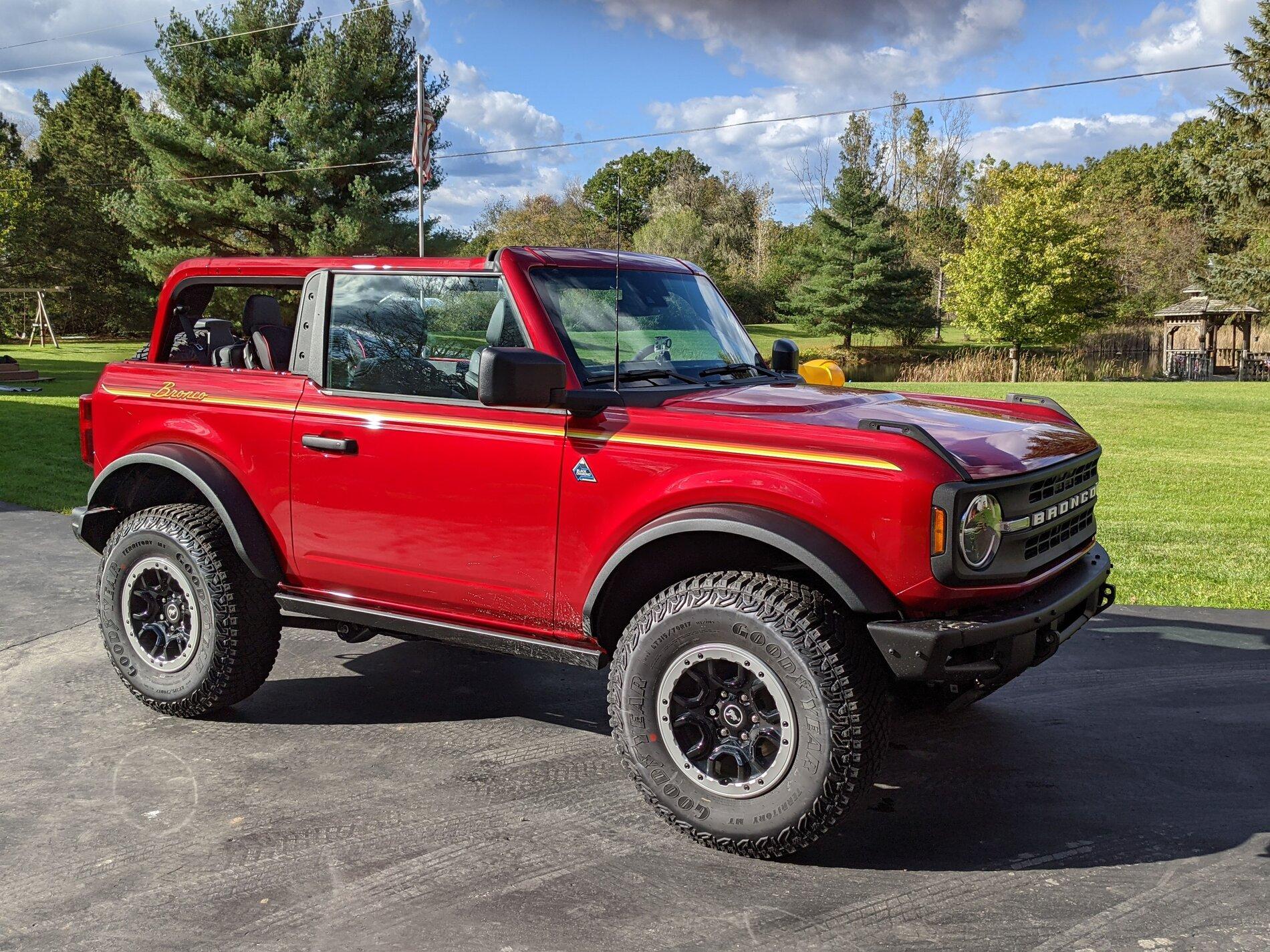Ford Bronco RAPID RED Bronco Club PXL_20211017_194531018