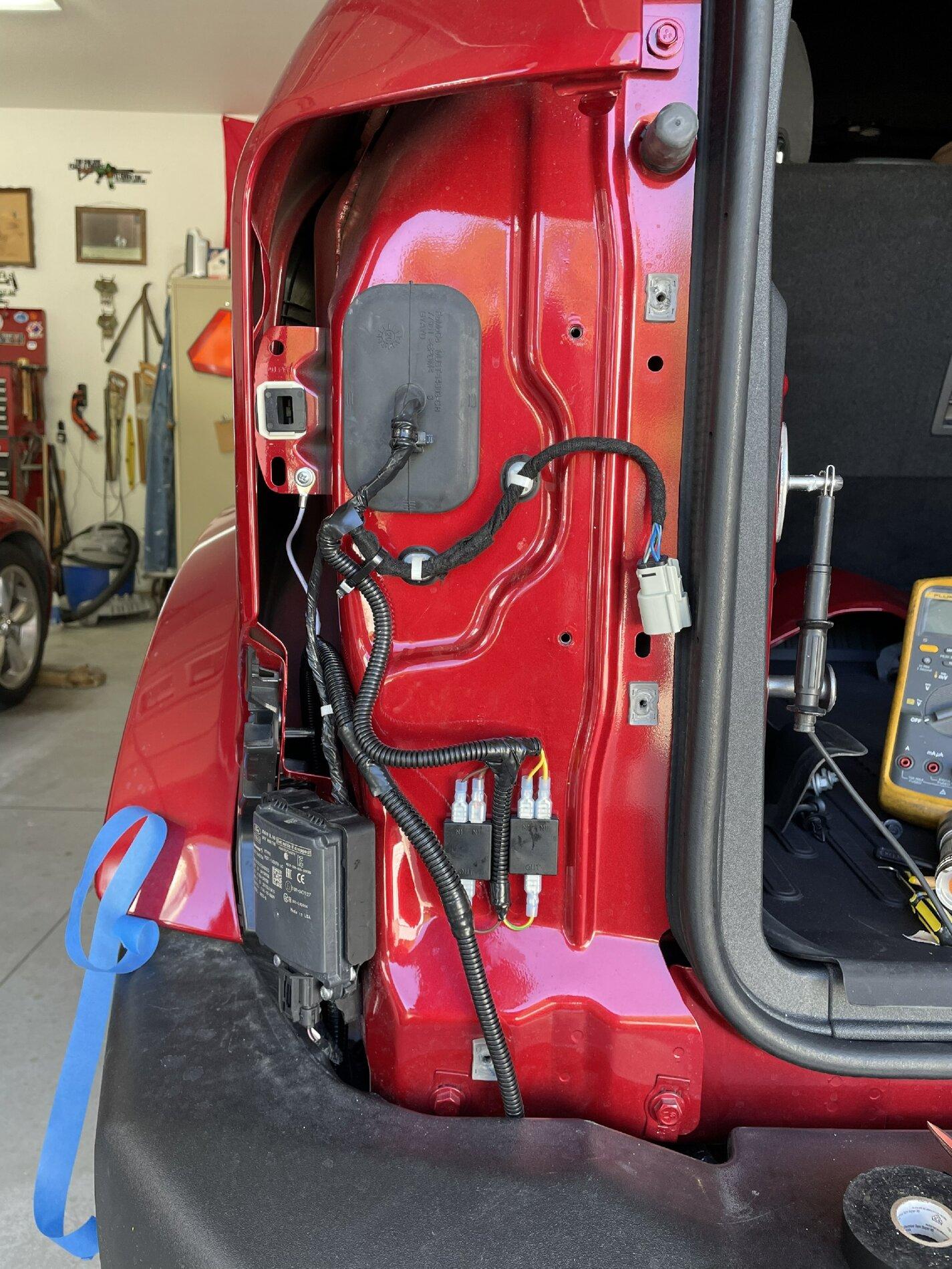 Ford Bronco Flat tow equipment needed to flat tow the 2021 Bronco? Left Side