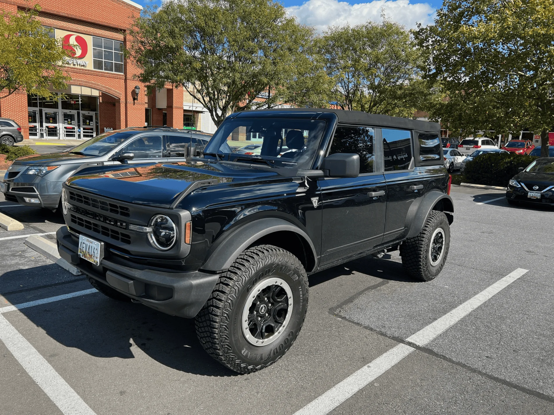 Ford Bronco what trim is this? 1634590694283