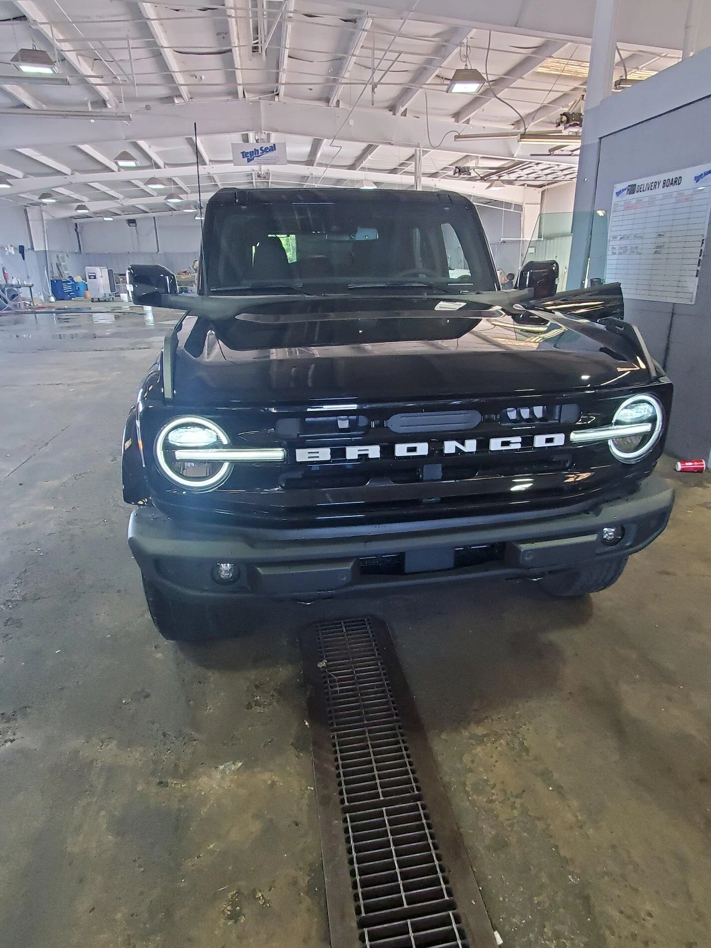 Ford Bronco *** DIRT MOUNTAIN Broncos - Built, Shipped, Delivered Tracker*** 20211019_144034