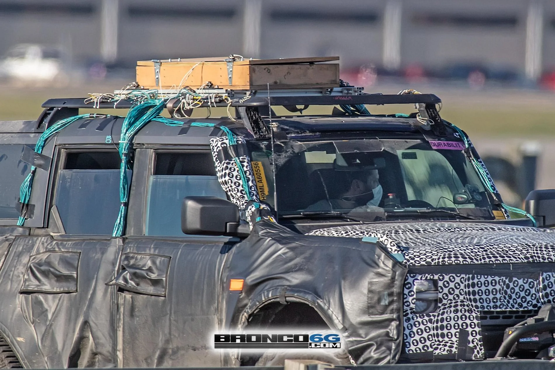 Ford Bronco 🕵🏻‍♂️ Spied! 2022 Bronco Everglades Showing Winch, Snorkel, Roof Rack 2022 Bronco Everglades winch snorkel roof rack - Bronco6G.com 9