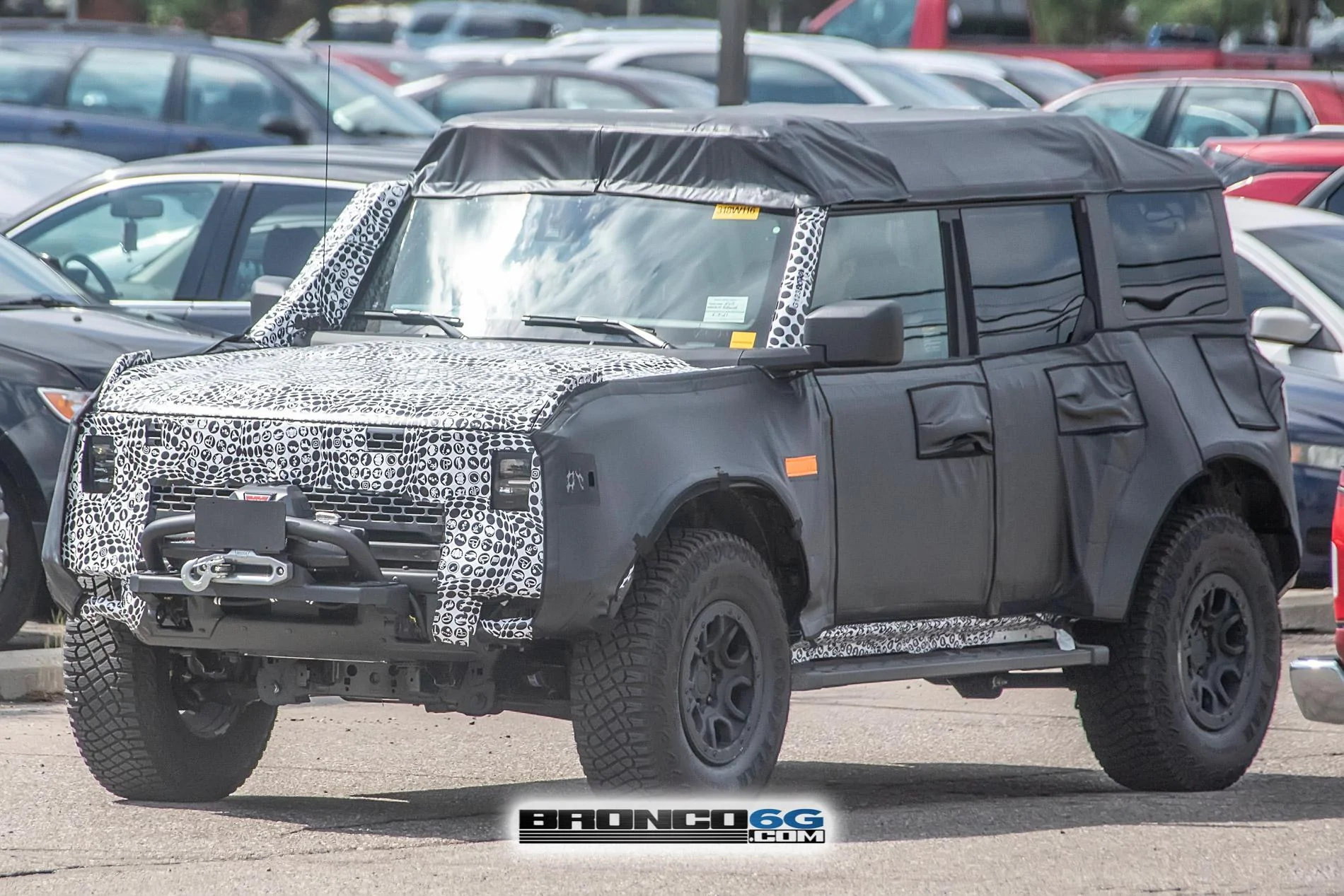 Ford Bronco 🕵🏻‍♂️ Spied! 2022 Bronco Everglades Showing Winch, Snorkel, Roof Rack 2022 Bronco Everglades winch snorkel roof rack - Bronco6G.com 28