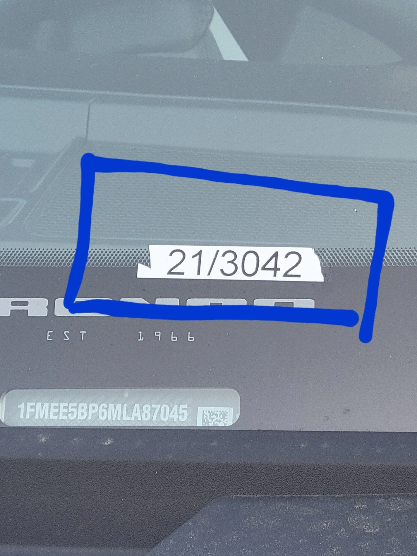 Ford Bronco Does anybody know what this sticker means? 20211019_163207