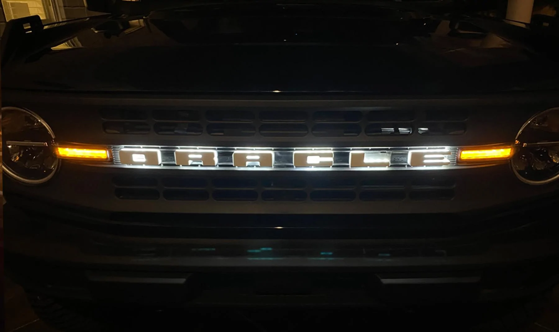 Ford Bronco NOW AVILABLE: : ORACLE Lighting: UNIVERSAL ILLUMINATED LED LETTERS oracle_led_logo_grill_bronco_2021_front