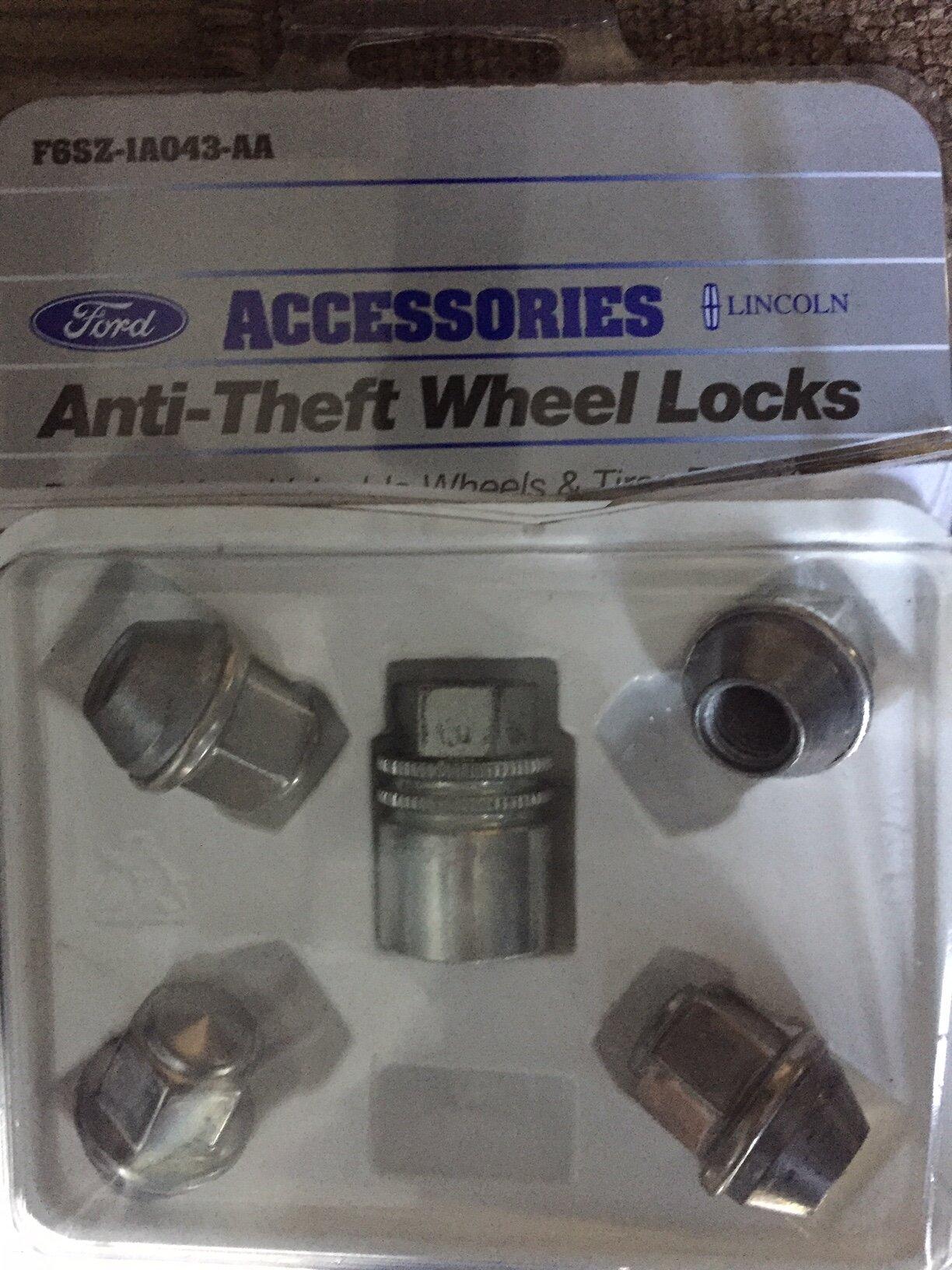 Ford Bronco Wheel Lock Kit (four or five?) Wheel Locks.JPG