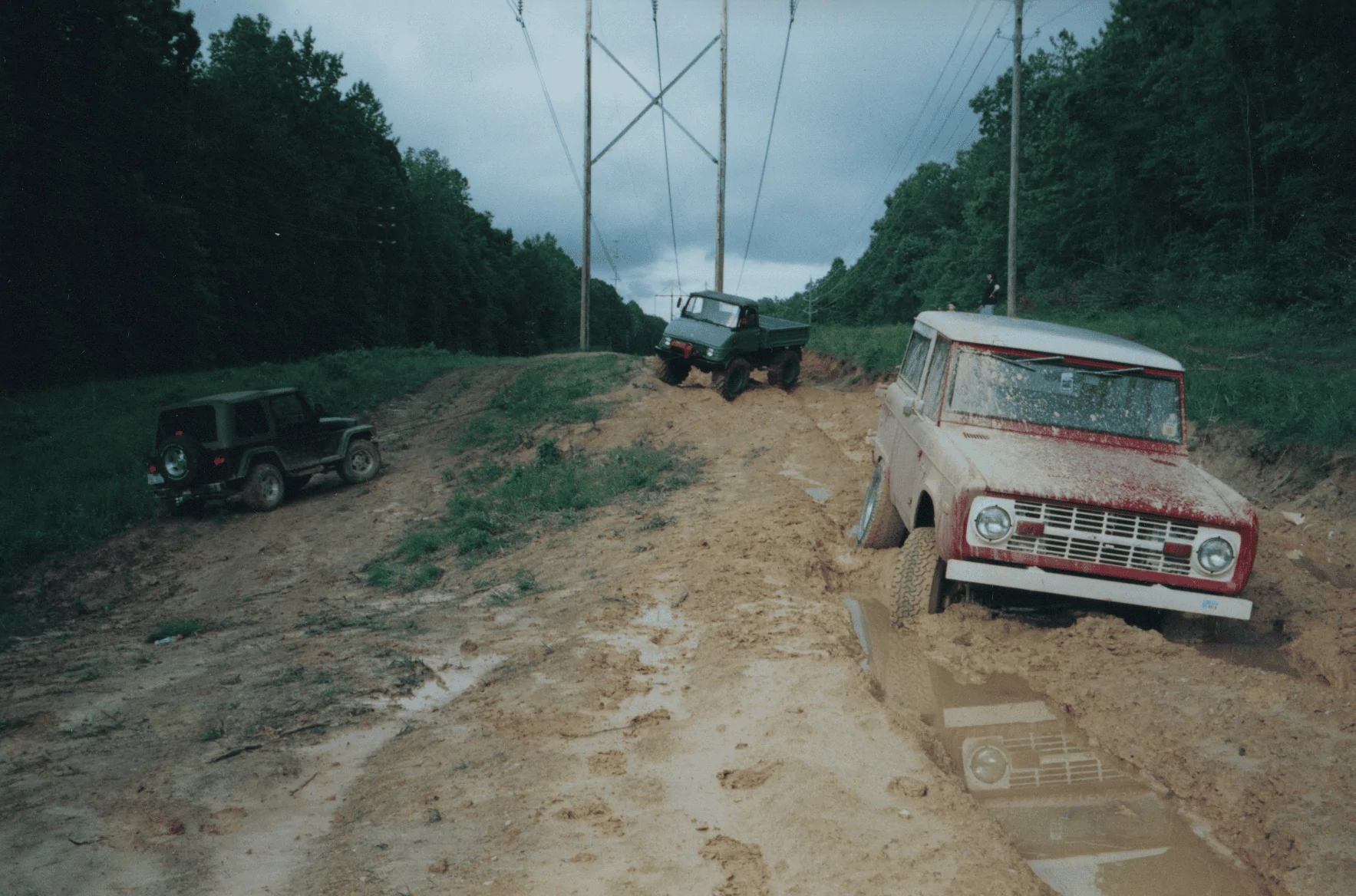 Ford Bronco 20x10, -19 offset Bronco and Jeep Stuck 1