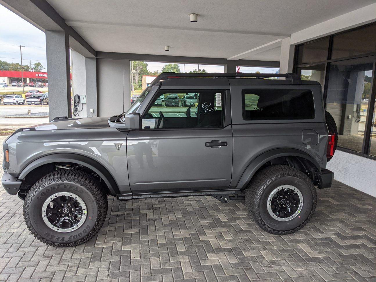 Ford Bronco Post your front side window tints B81FCCC9-2AD9-48DB-BC5E-54FC887ABC97