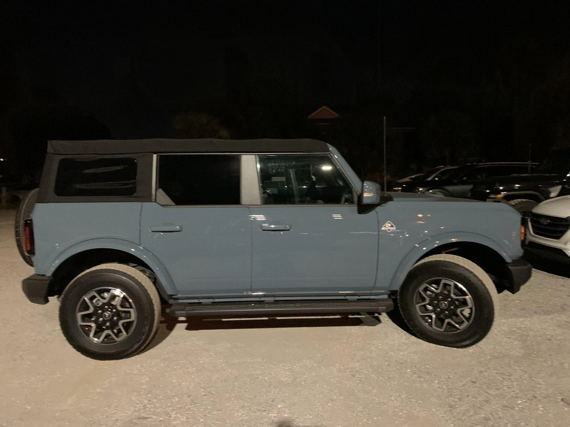 Ford Bronco They do attract attention 5272DA56-9C8B-49B7-B0D8-14C0C22EF799