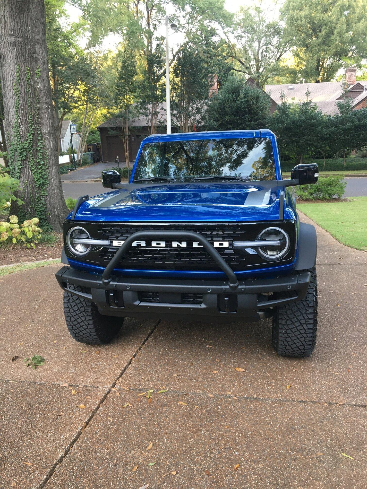Ford Bronco LIGHTNING BLUE Bronco Club 36AFC198-0F7F-43E3-9E4D-FF1B23CB9270