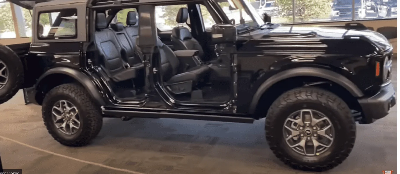 Ford Bronco What trim is this Bronco? 1596326318743
