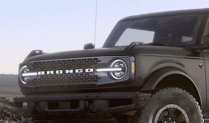 Ford Bronco Color Matched Hardtop vs Stock Carbonized Gray 1596489092484