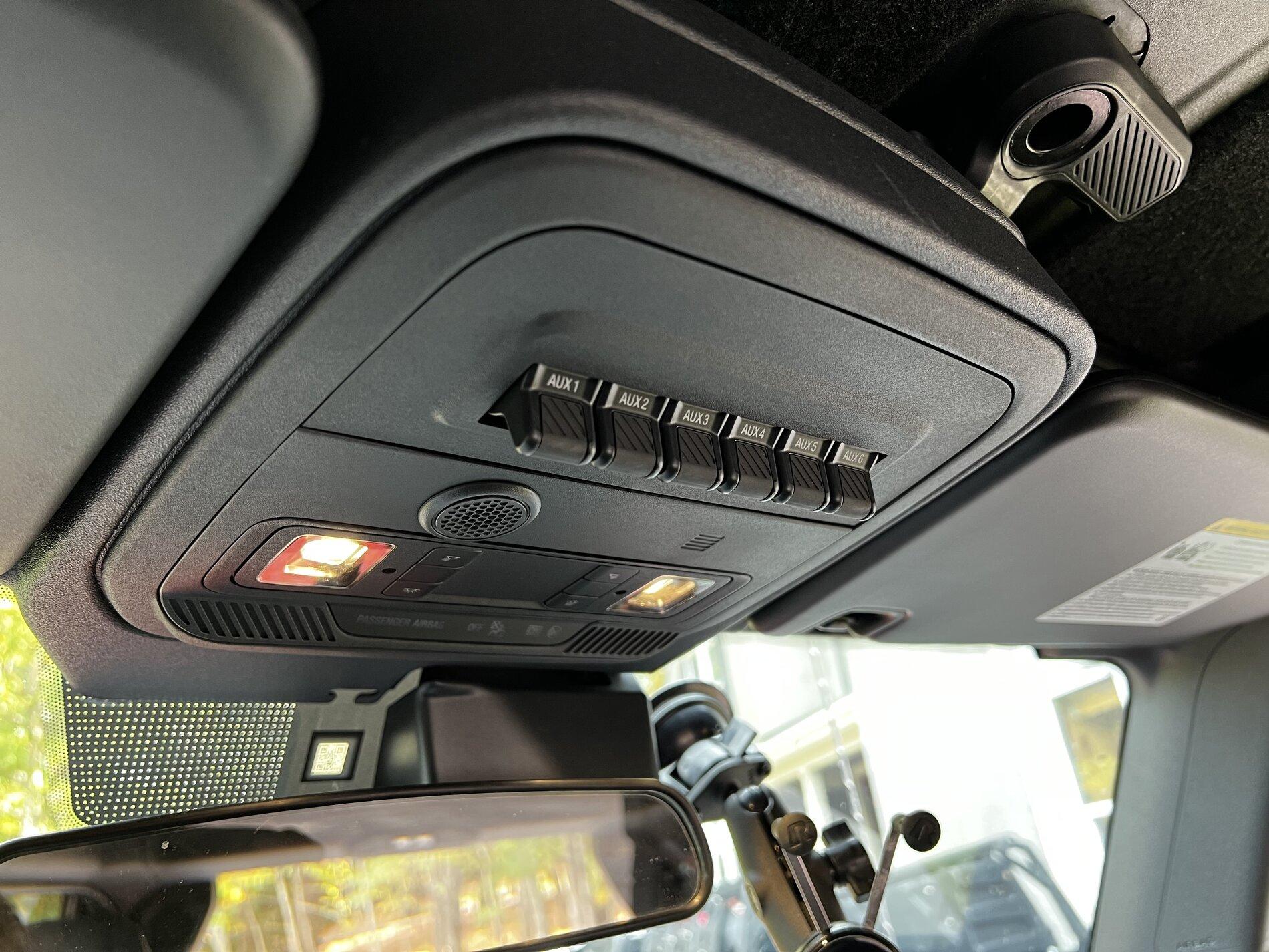 Ford Bronco Hardmounted ARB dual compressor with quick connect port installed 9C3C1AE2-8E0D-4A3A-A9C7-3760E501DC7B