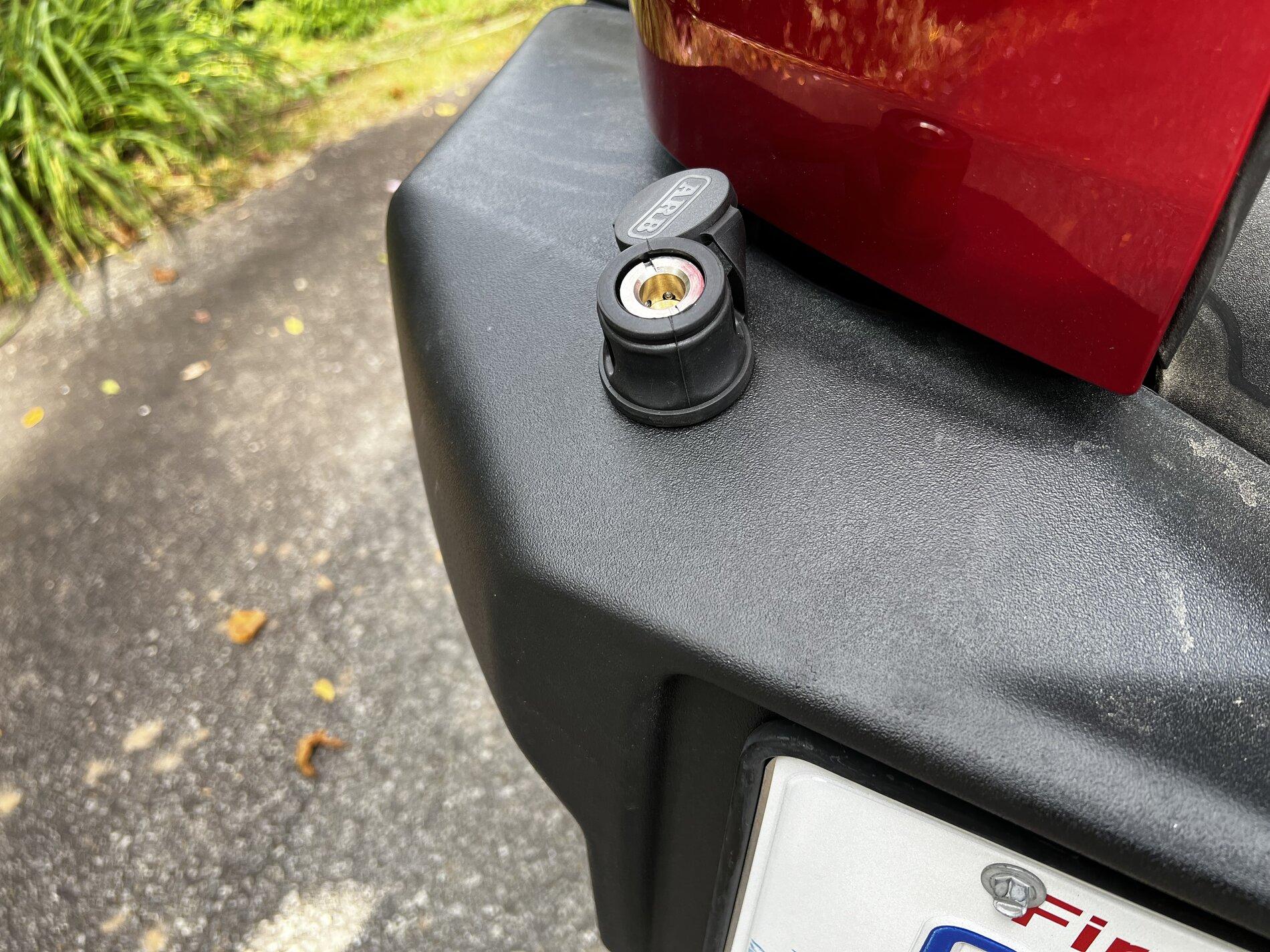 Ford Bronco Hardmounted ARB dual compressor with quick connect port installed 2021 Bronco Hardmounted ARB dual air compressor with quick connect port installed 1