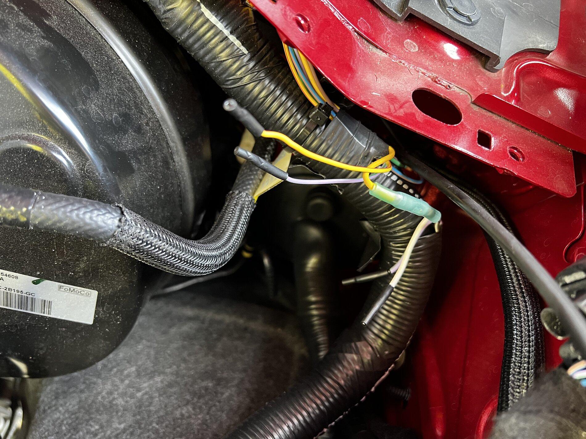 Ford Bronco Hardmounted ARB dual compressor with quick connect port installed BA81593F-2260-4213-8DD5-47309FA22A28