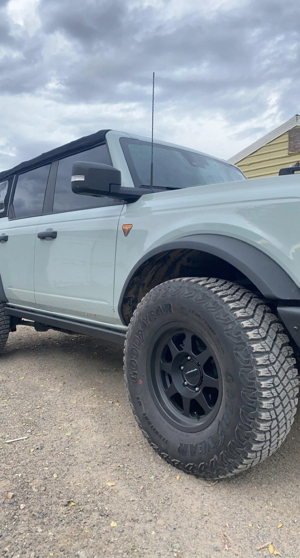 Ford Bronco Method 701 installed 29E5D364-44FB-4CD3-A3EA-256FC3397E6F