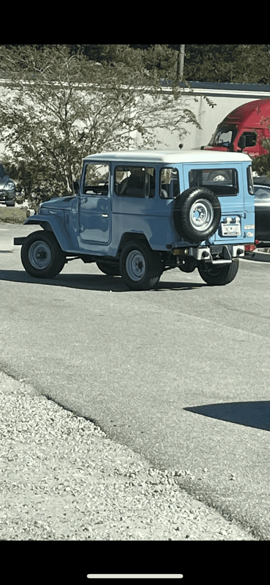 Ford Bronco What would you choose? 83A706F2-07F5-42F0-BF36-B49FAE93FF36