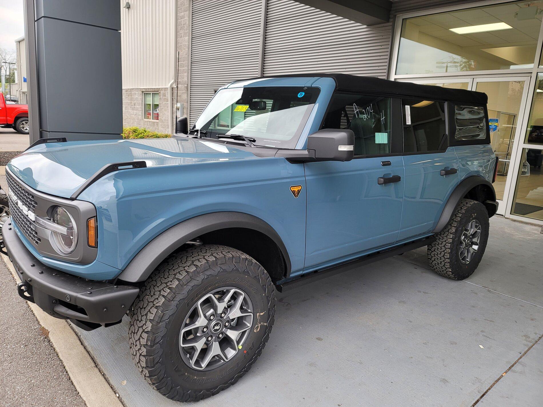 Ford Bronco Here are the Bronco Build & Tracking links 20211022_150338