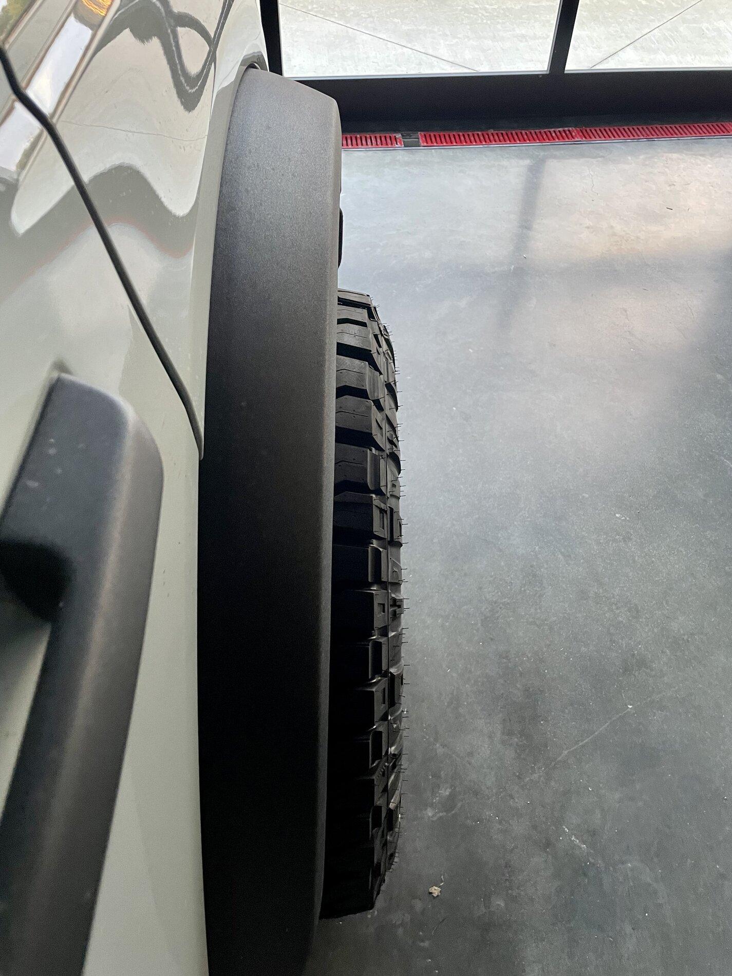 Ford Bronco Show us your installed wheel / tire upgrades here! (Pics) 4FAB00E7-34EC-4398-9F8D-1C417477227D