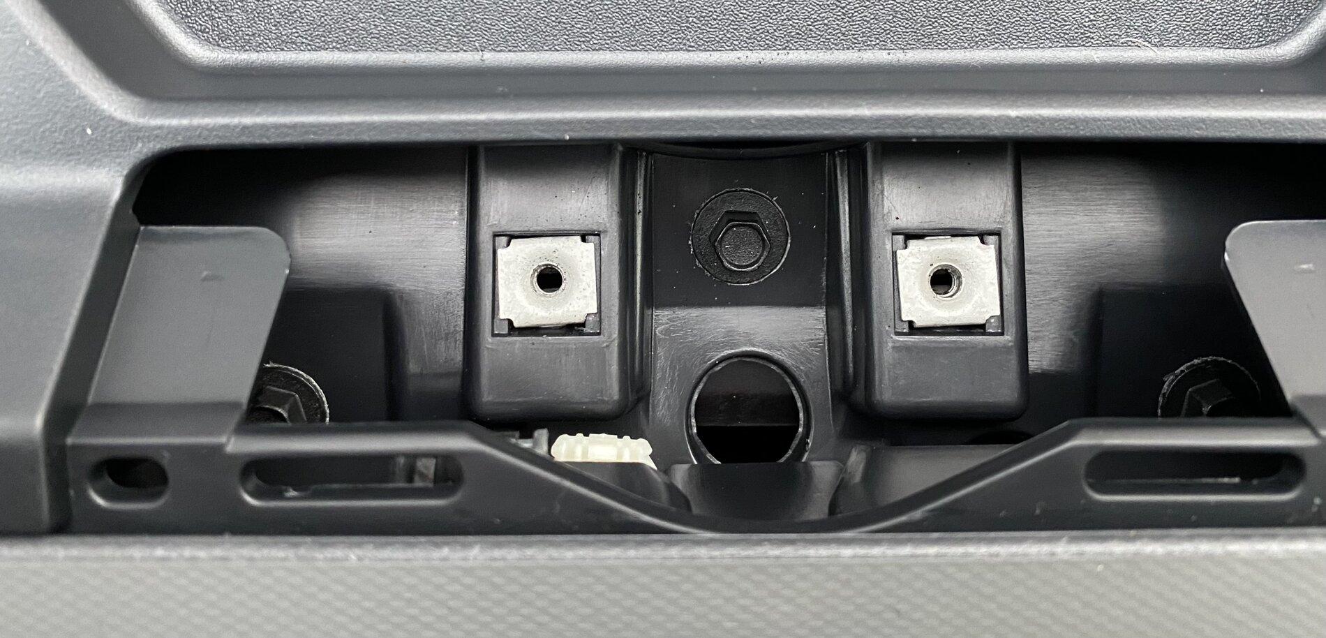 Ford Bronco The accessory ready dash mount is trash! 1635189238905