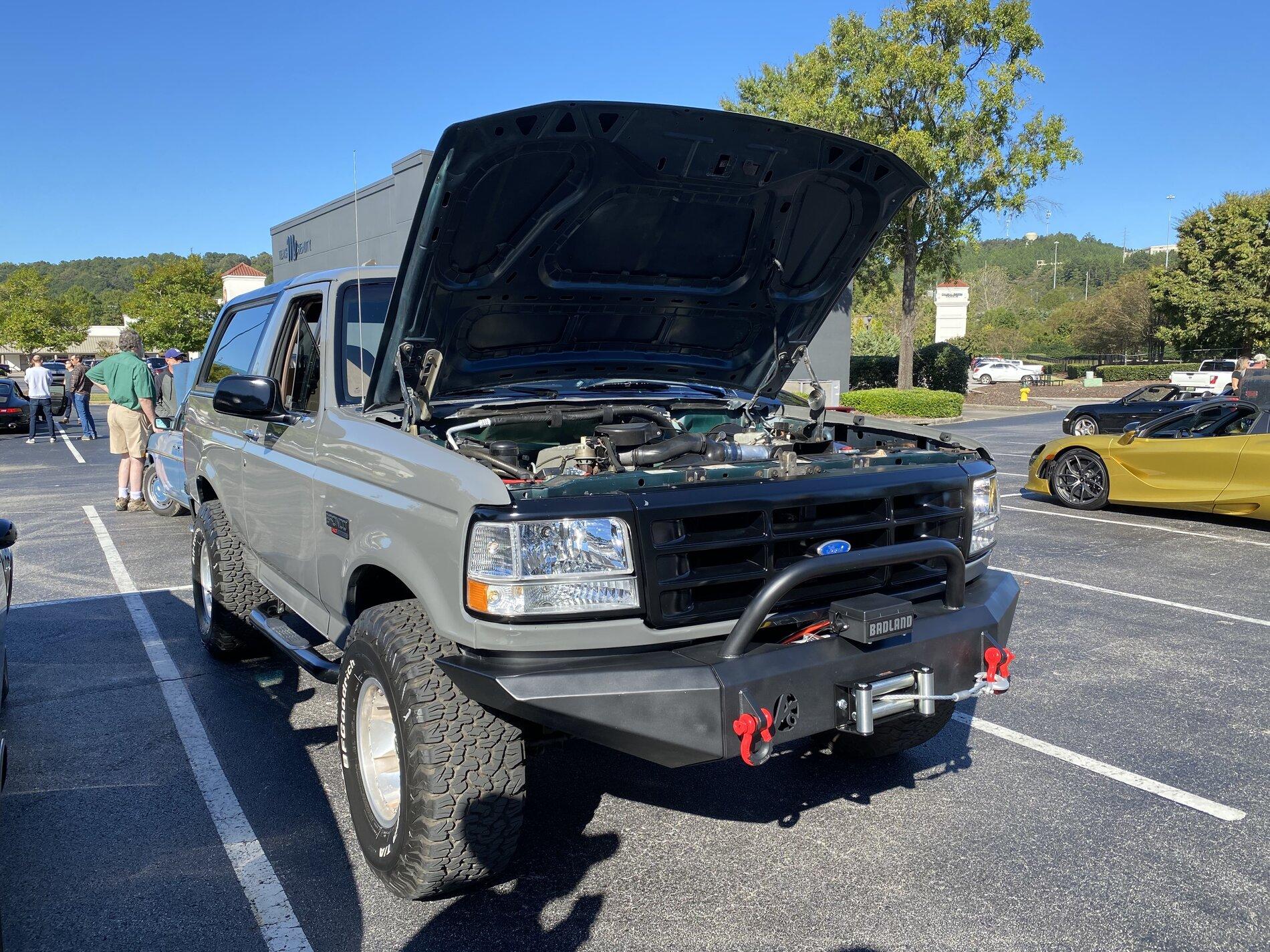 Ford Bronco CACTUS GRAY Bronco Club E4805798-4FEF-41D3-A49F-C6A43D5F0822