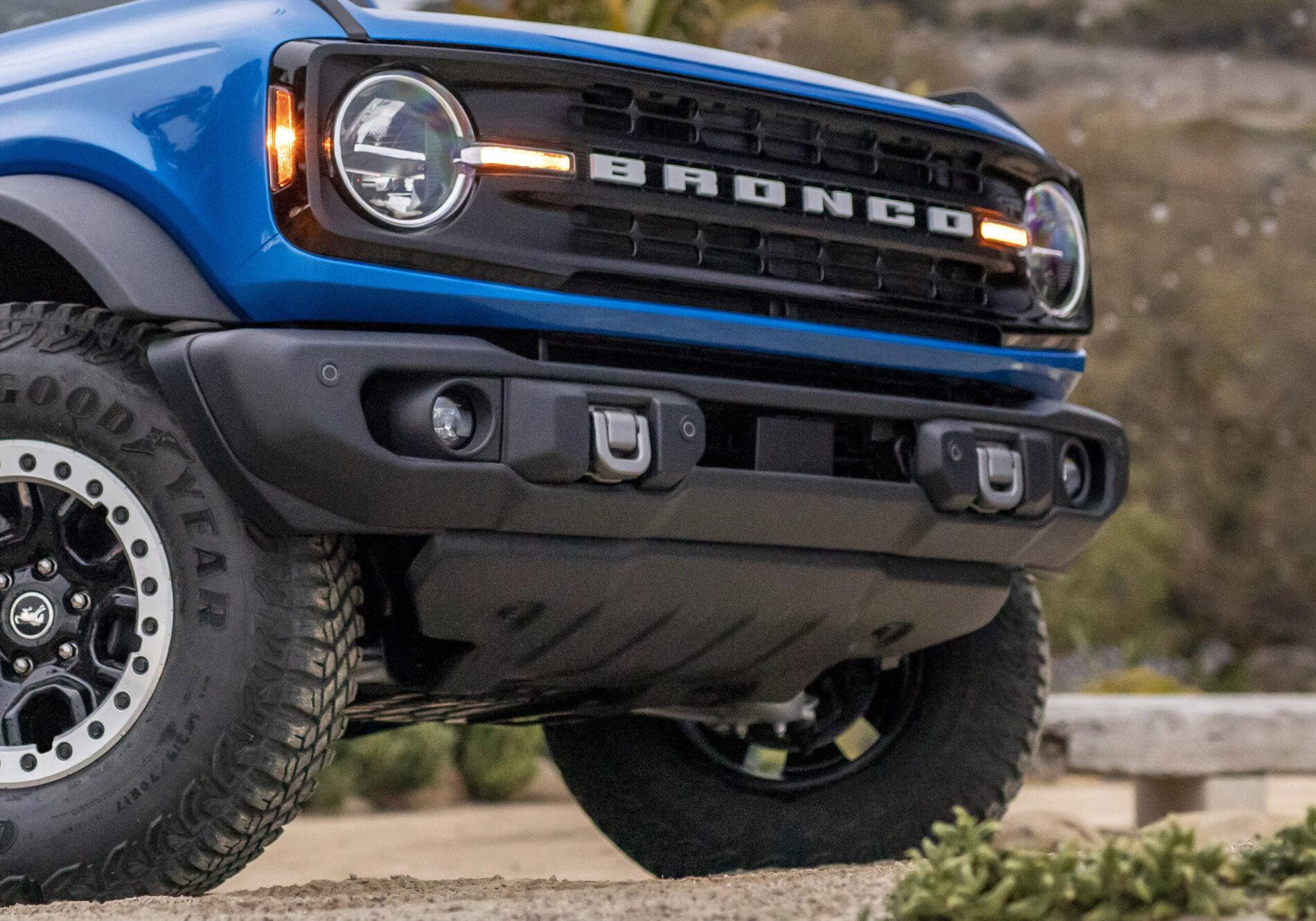 Ford Bronco 2022 Powder-coated bumper 1840623F-5F78-49D4-9A62-5E5C71842CDE