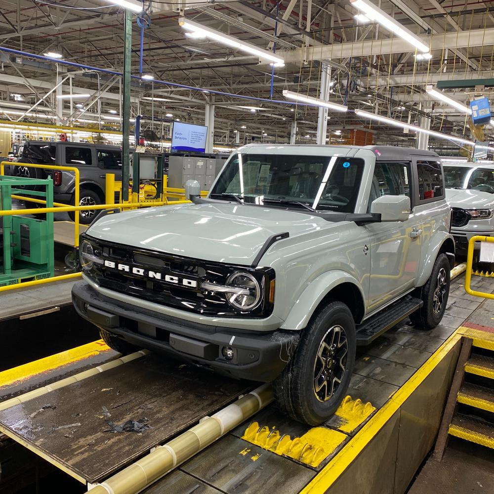 Ford Bronco *** DIRT MOUNTAIN Broncos - Built, Shipped, Delivered Tracker*** image (1)