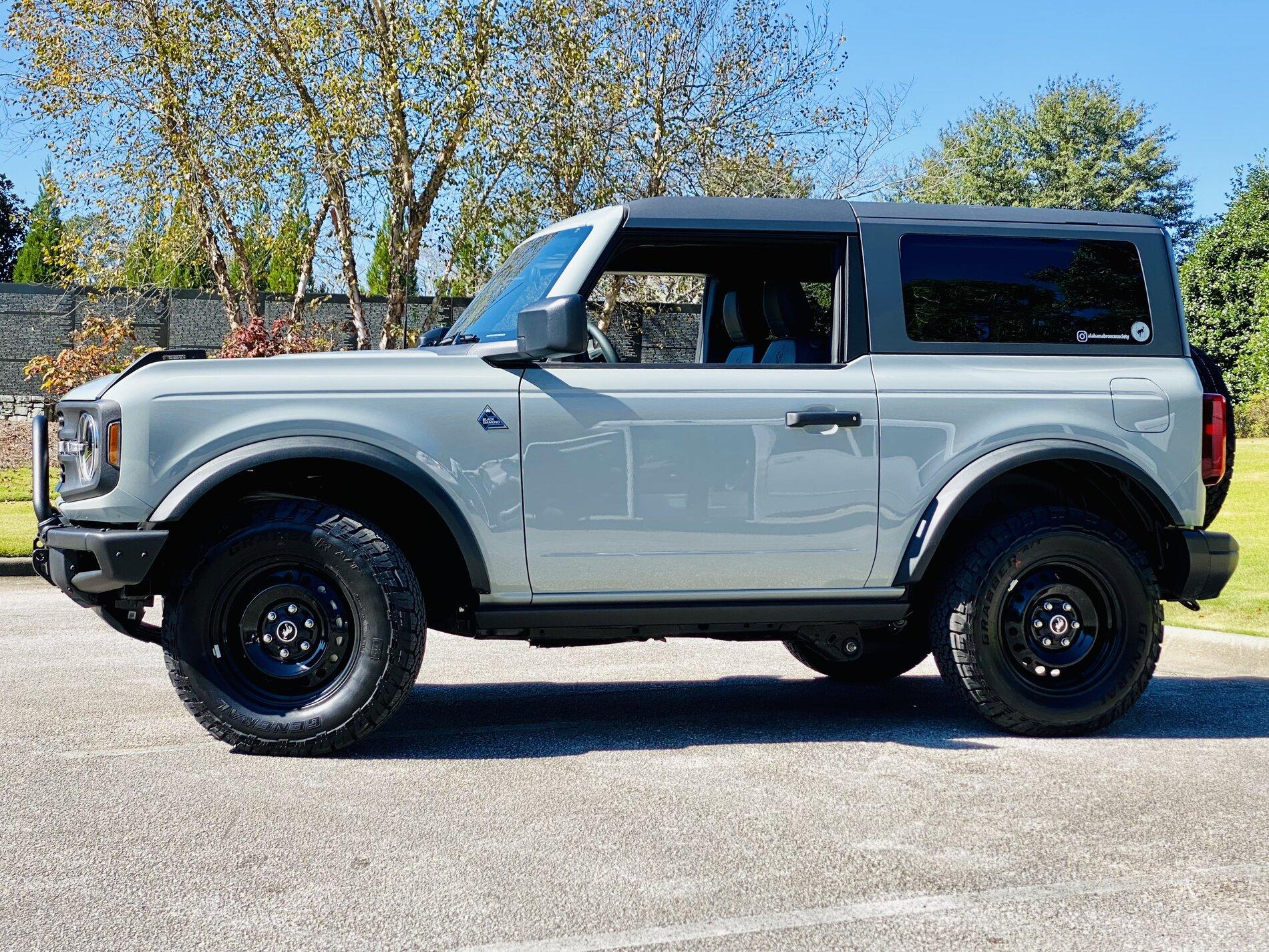 Ford Bronco CACTUS GRAY Bronco Club D68AF329-F96D-4205-B85F-77D8CE3C6D40